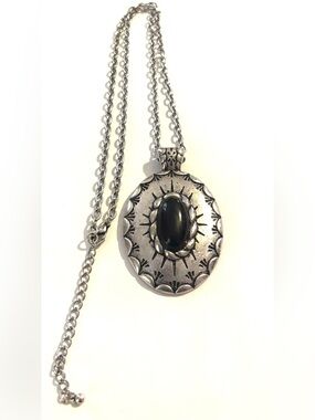 Vintage Silver-Tone Pendant Necklace with Black Cabochon